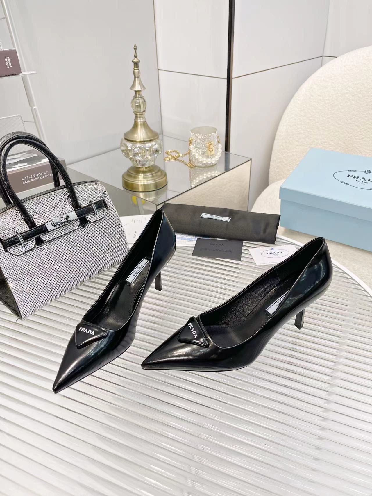 Women's high heels